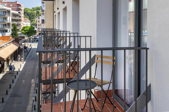 Imagen de los exteriores del Hotel GHT Miratge. Foto 16