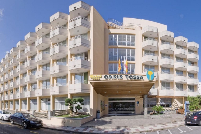 Imagen general del Hotel GHT Oasis Tossa and Spa. Foto 12