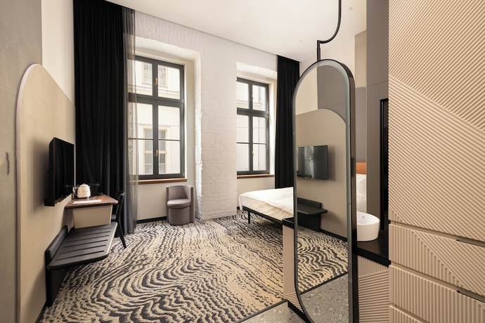 Imagen de la habitación del Hotel GIN Budapest. Foto 3