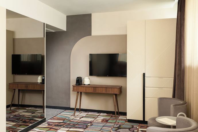 Imagen de la habitación del Hotel GIN Budapest. Foto 11