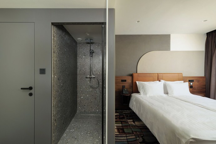 Imagen de la habitación del Hotel GIN Budapest. Foto 13