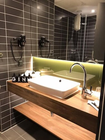 Imagen de la habitación del Hotel GINN City and Lounge Ravensburg. Foto 18