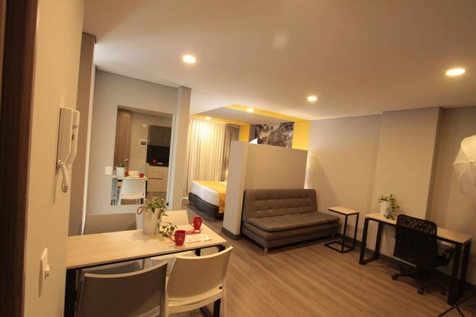 Imagen de la habitación del Hotel GIO Suites Bogota. Foto 11