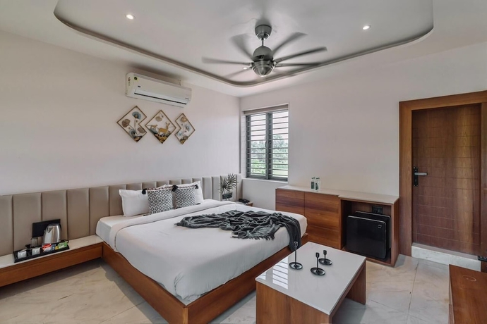 Imagen de la habitación del Hotel GIR VIHAR RESORT. Foto 11