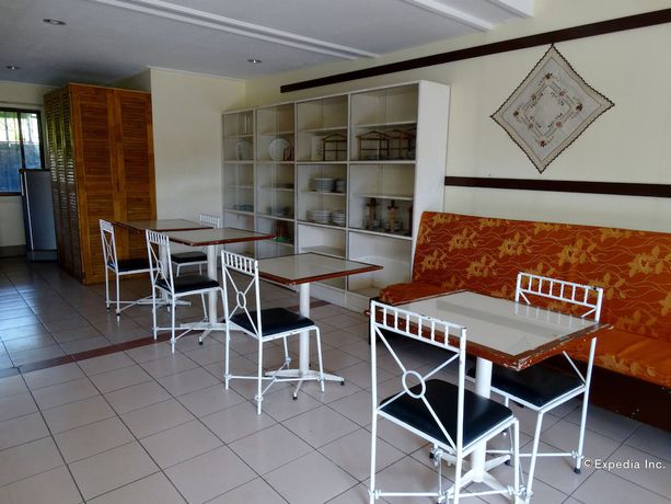 Imagen del bar/restaurante del Hotel GK Business. Foto 2