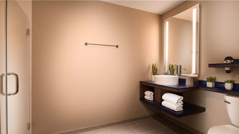 Imagen de la habitación del Hotel GLō Best Western Nashville Airport West. Foto 15