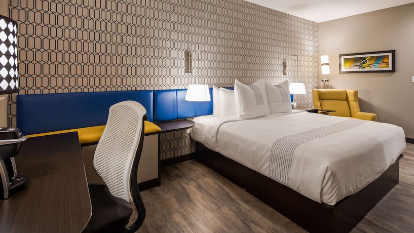 Imagen de la habitación del Hotel GLō Best Western Tulsa East Route 66. Foto 13