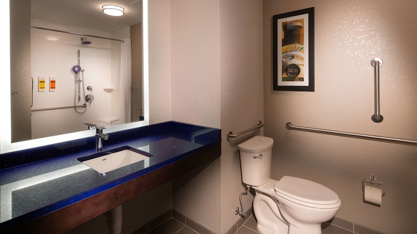 Imagen de la habitación del Hotel GLō Hotel Asheville-Blue Ridge Parkway. Foto 9