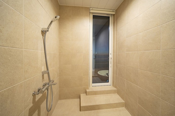 Imagen de la habitación del Hotel GLAMPREMIER Setouchi. Foto 4