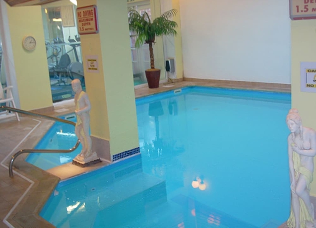 Imagen de la piscina del Hotel GLEBE. Foto 18