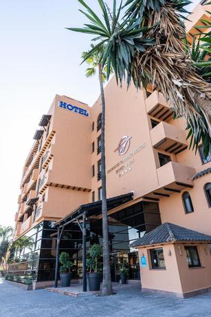 Imagen de los exteriores del Hotel GLOBALES PARAISO BEACH. Foto 11