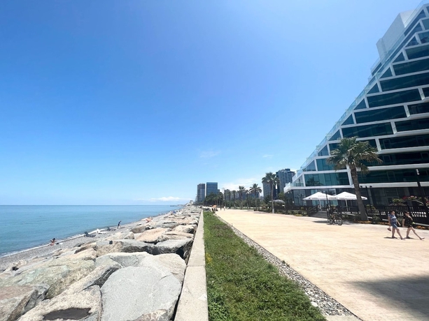 Imagen general del Hotel GLOBALSTAY Batumi View Apartments. Beach. Foto 1