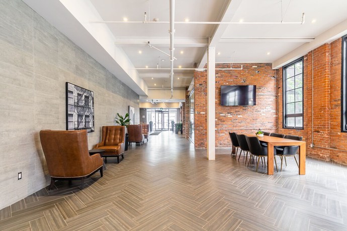 Imagen de los interiores del Hotel GLOBALSTAY. Dundurn Lofts. Free parking. Gym. Foto 18