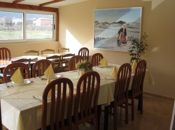 Imagen del bar/restaurante del Hotel GLOBTOUR INN. Foto 3