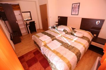 Imagen de la habitación del Hotel GLOBTOUR INN. Foto 13