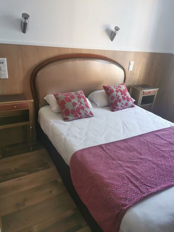 Imagen de la habitación del Hotel GLORIA, Grenoble. Foto 3
