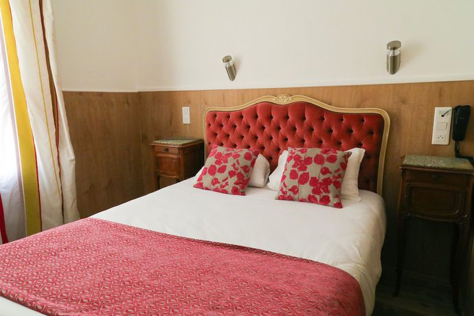 Imagen de la habitación del Hotel GLORIA, Grenoble. Foto 4