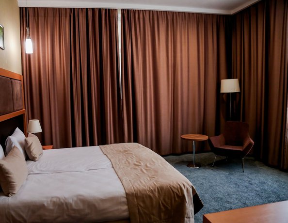 Imagen de la habitación del Hotel GM City Hotel. Foto 17