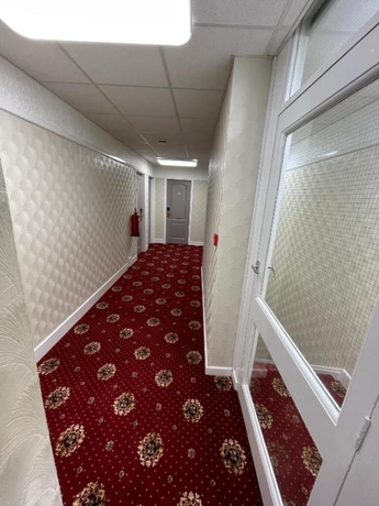 Imagen de los interiores del Hotel GNDJ. Foto 15