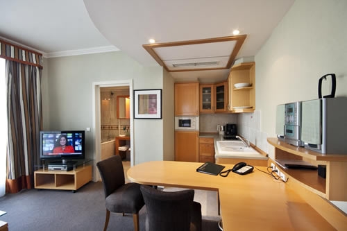 Imagen de los interiores del Hotel GOLDEN RESIDENCE, Praga. Foto 5