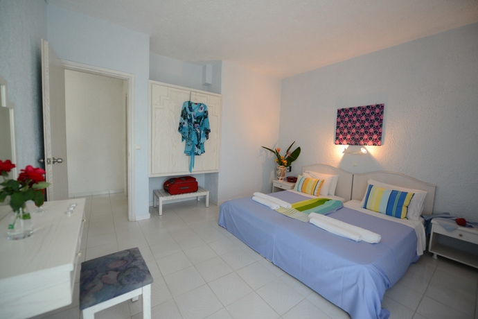 Imagen de la habitación del Hotel GOLDEN STAR, Tigaki. Foto 10