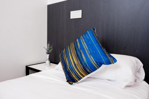 Imagen de la habitación del Hotel GOLDEN TORREJON. Foto 13