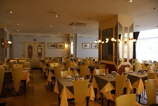 Imagen del bar/restaurante del Hotel GOLDEN TULIP BERO. Foto 5