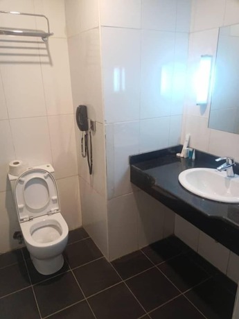 Imagen general del Hotel GOLDEN TULIP ESSENTIALS OWERRI. Foto 3