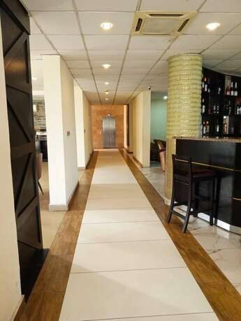Imagen general del Hotel GOLDEN TULIP ESSENTIALS OWERRI. Foto 9