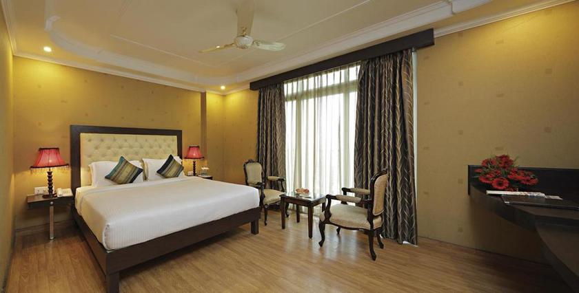 Imagen general del Hotel GOLDEN TULIP HARIDWAR. Foto 1