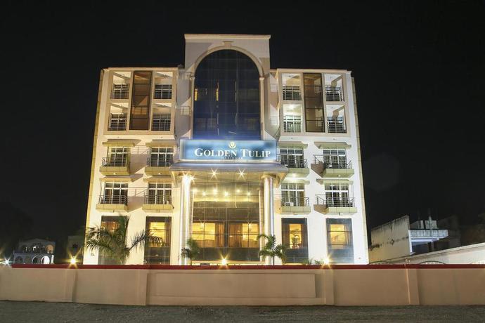 Imagen general del Hotel GOLDEN TULIP HARIDWAR. Foto 3