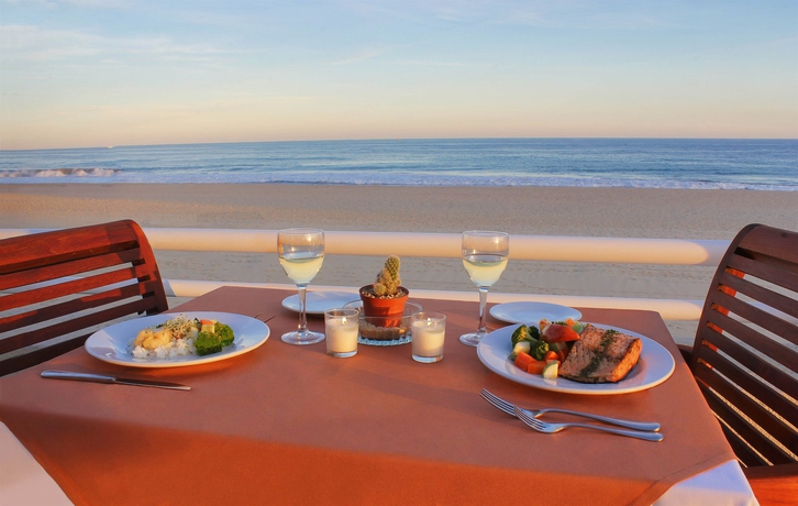 Imagen del bar/restaurante del Hotel GR Solaris Lighthouse Los Cabos. Foto 3