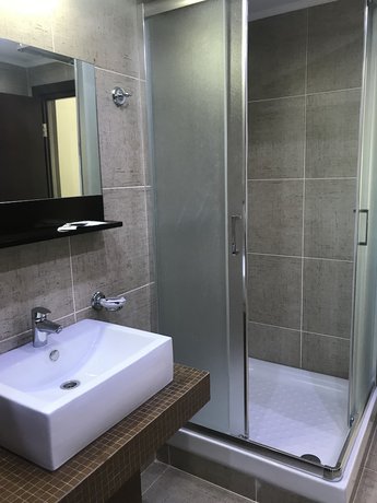 Imagen de la habitación del Hotel GRAAL AHTSU. Foto 10