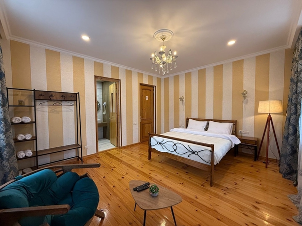 Imagen de la habitación del Hotel GRAF KAZBEGI. Foto 1