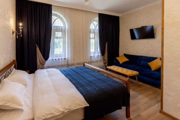 Imagen de la habitación del Hotel GRAF KAZBEGI. Foto 3
