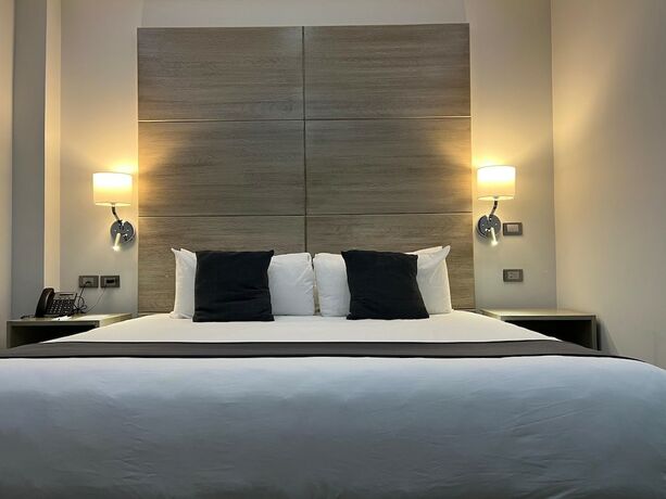 Imagen de la habitación del Hotel GRALTA. Foto 16