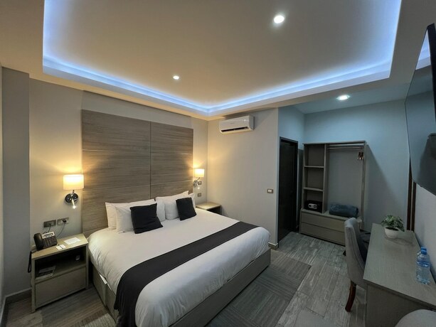 Imagen de la habitación del Hotel GRALTA. Foto 18