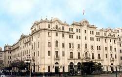 Imagen de los exteriores del Hotel GRAND BOLIVAR. Foto 6