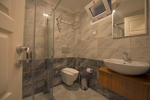 Imagen de la habitación del Hotel GRAND EMİR HOTEL SPA. Foto 19