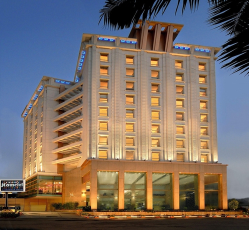 Imagen general del Hotel GRAND HOMETEL MALAD MUMBAI. Foto 2