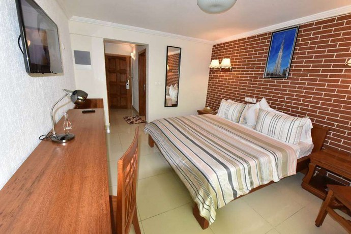 Imagen de la habitación del Hotel GRAND HOTEL CITY. Foto 5