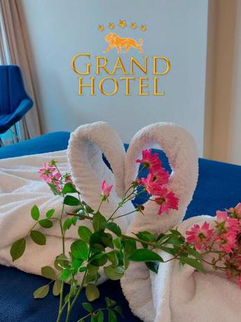 Imagen general del Hotel GRAND HOTEL ☆ ORBI CITY. Foto 4