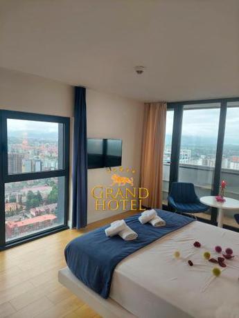 Imagen general del Hotel GRAND HOTEL ☆ ORBI CITY. Foto 7
