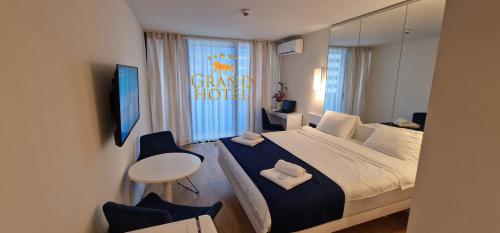 Imagen general del Hotel GRAND HOTEL ☆ ORBI CITY. Foto 12