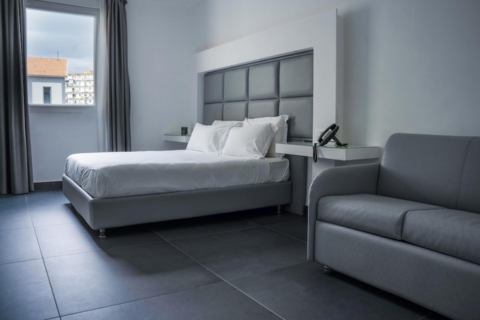 Imagen de la habitación del Hotel GRAND HOTEL SERAPIDE. Foto 9