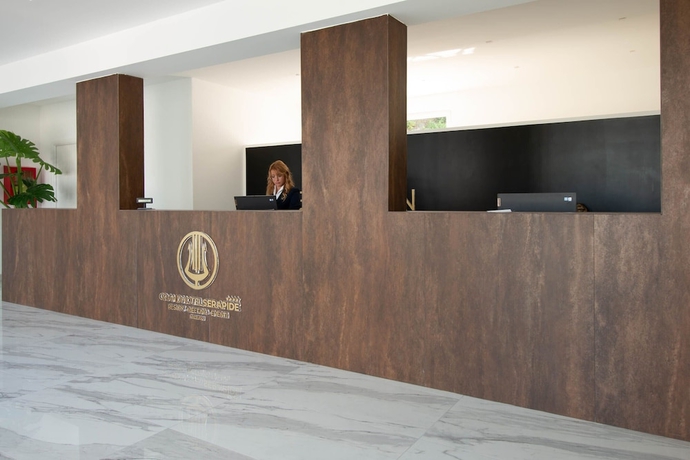 Imagen de los interiores del Hotel GRAND HOTEL SERAPIDE. Foto 16