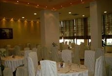 Imagen del bar/restaurante del Hotel GRAND PALACE, KORCE. Foto 2