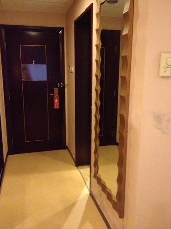 Imagen de la habitación del Hotel GRAND PEAK. Foto 8
