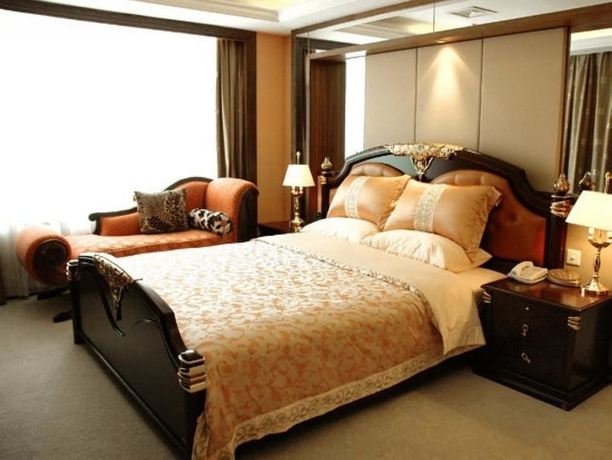 Imagen de la habitación del Hotel GRAND PEAK. Foto 11