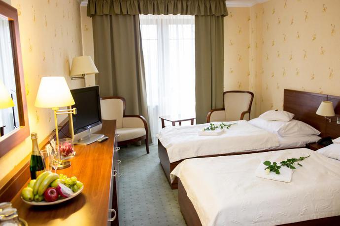 Imagen general del Hotel GRAND PRESSBURG. Foto 11